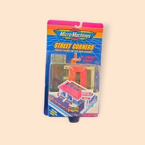 Vtg Micro Machines Street Corners City Quick Lube NOS